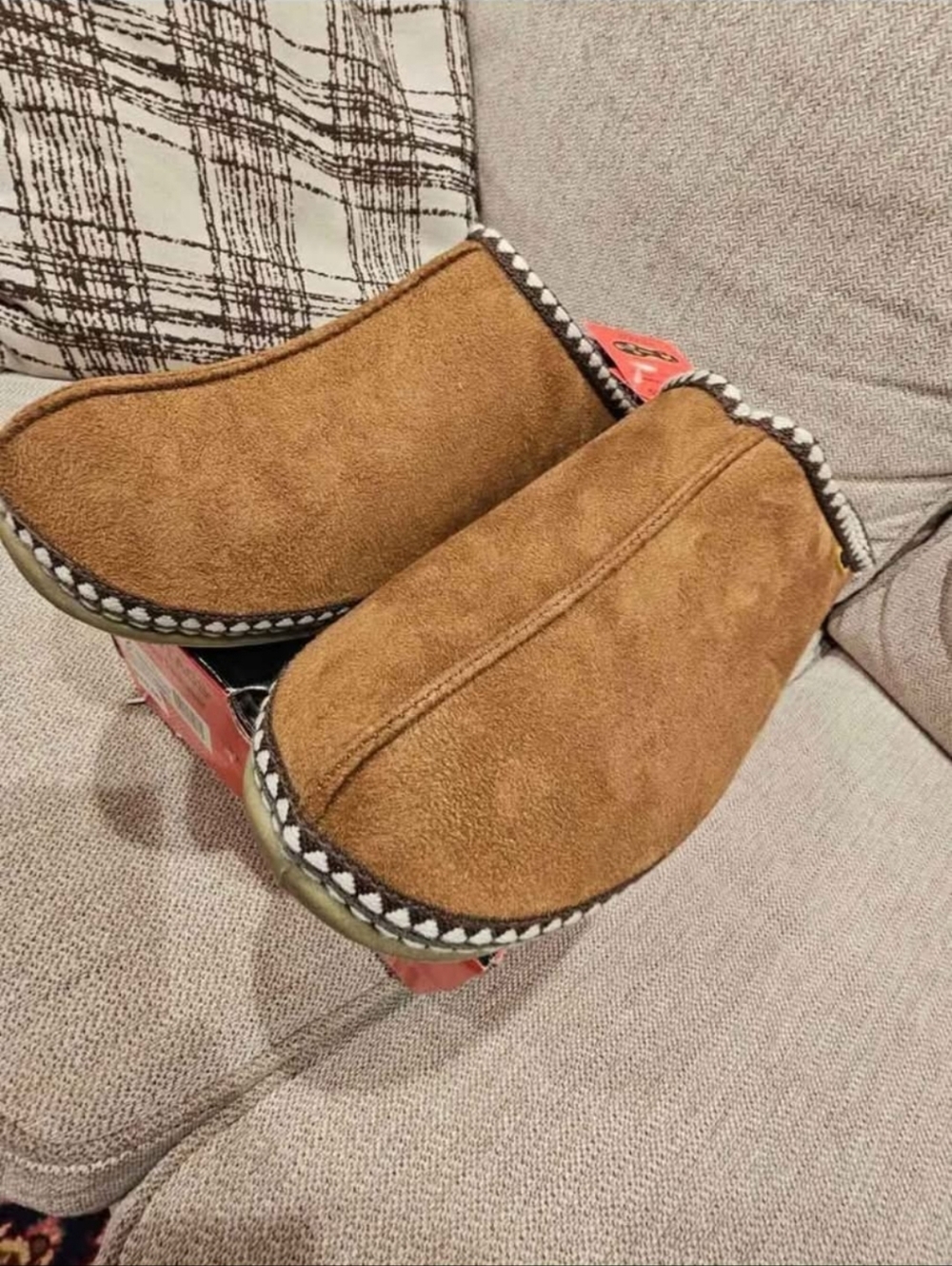 New mens size 12 indoor/outdoor footwear